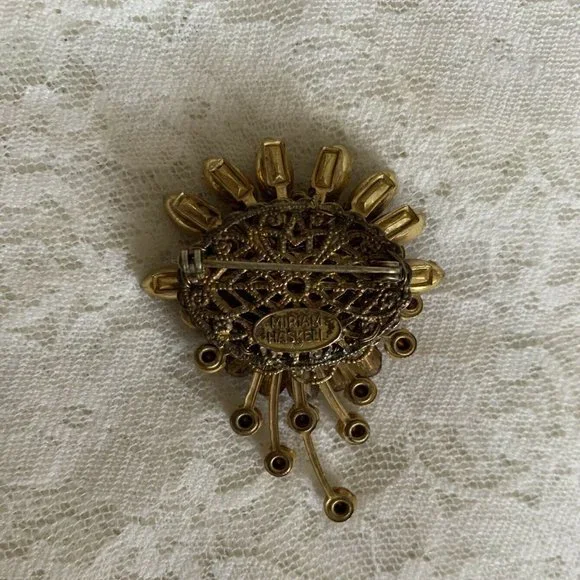 😄MIRIAM HASKELL vintage PIN BROOCH SIGNED RARE GOLD jewelry MOTHERS DAYgift